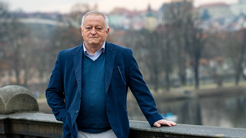 Piráti v Karlovarském kraji podali podnět k prošetření zneužití veřejných peněz ke kampani hnutí ANO