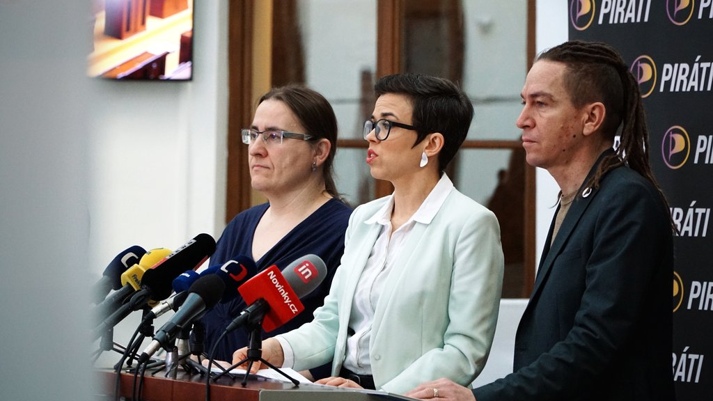 Řešení krize bydlení existuje. Piráti mají připravené zákony, projekty i plán, kde vzít finance