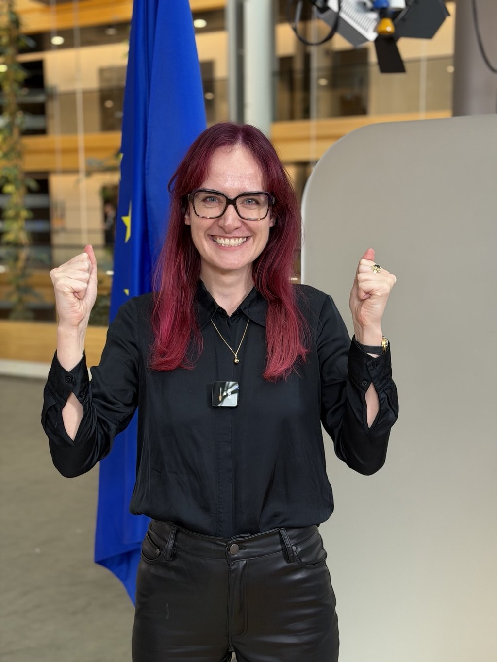 gregorová se raduje