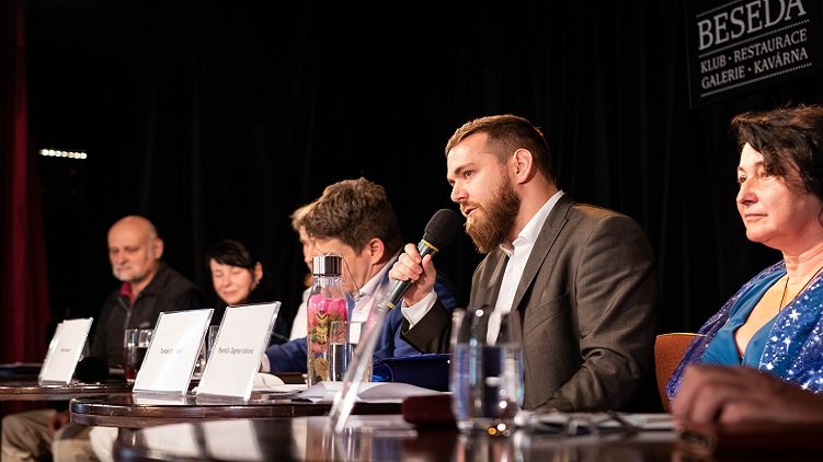 assets/img/articles/2020/vymazal-seminar.jpg