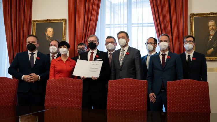 assets/img/articles/2021/podpis-koalicni-smlouvy.jpg