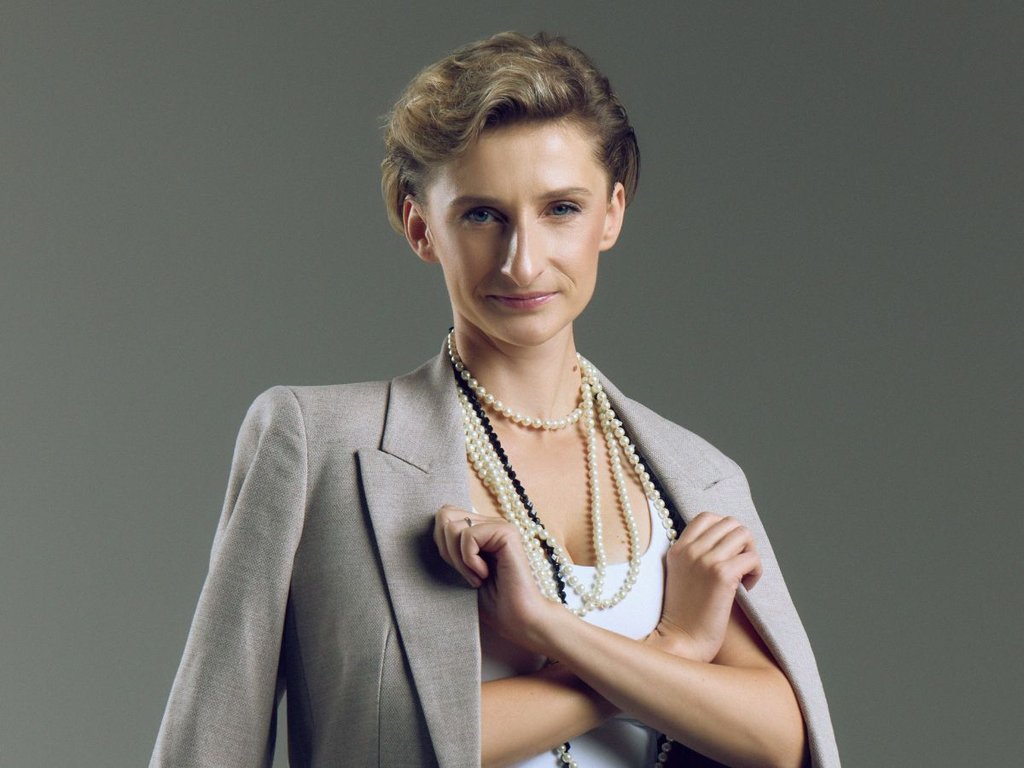 Vládní rozpočet je v rozporu se zákonem, zadlužuje stát a ignoruje dostupné bydlení