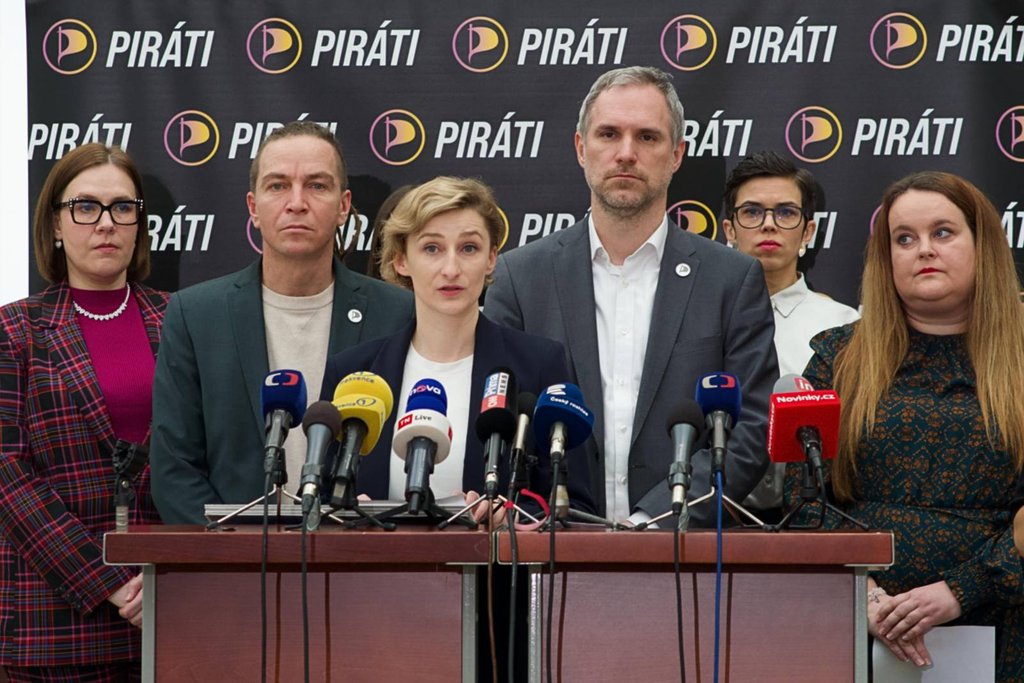 pirati-rozpocet-superdavka-bydleni