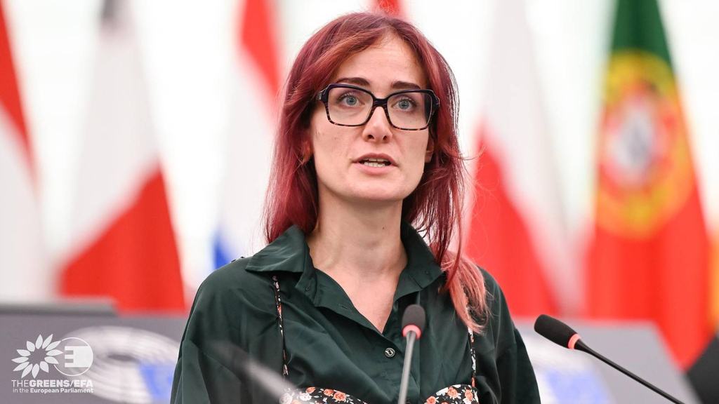 Markéta Gregorová s logem Greens/EFA